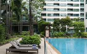 Aruga Apartments By Rockwell Makati